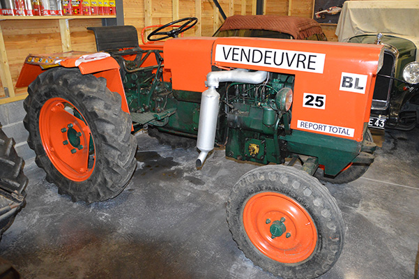 CASQUETTE TRACTEUR VENDEUVRE DIEPPE  Broderie et création exclusive 